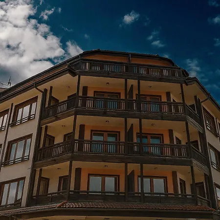 Modern In Near Lift - Parking Apartmán